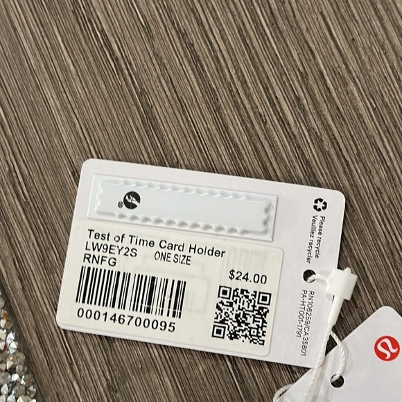 Lululemon Test of Time Card Holder NWT RAINFOREST BLACK/GREEN Unisex - Picture 4 of 6